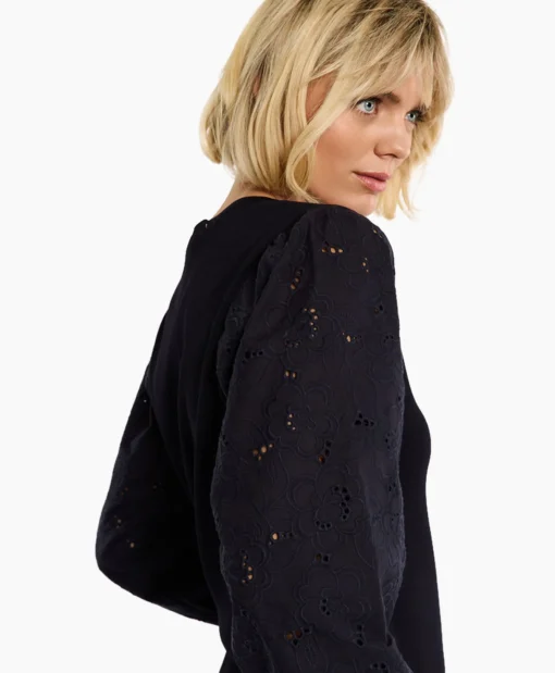 Dames Studio Anneloes Truien*Pullover Deana Flower Broderie Donker Blauw